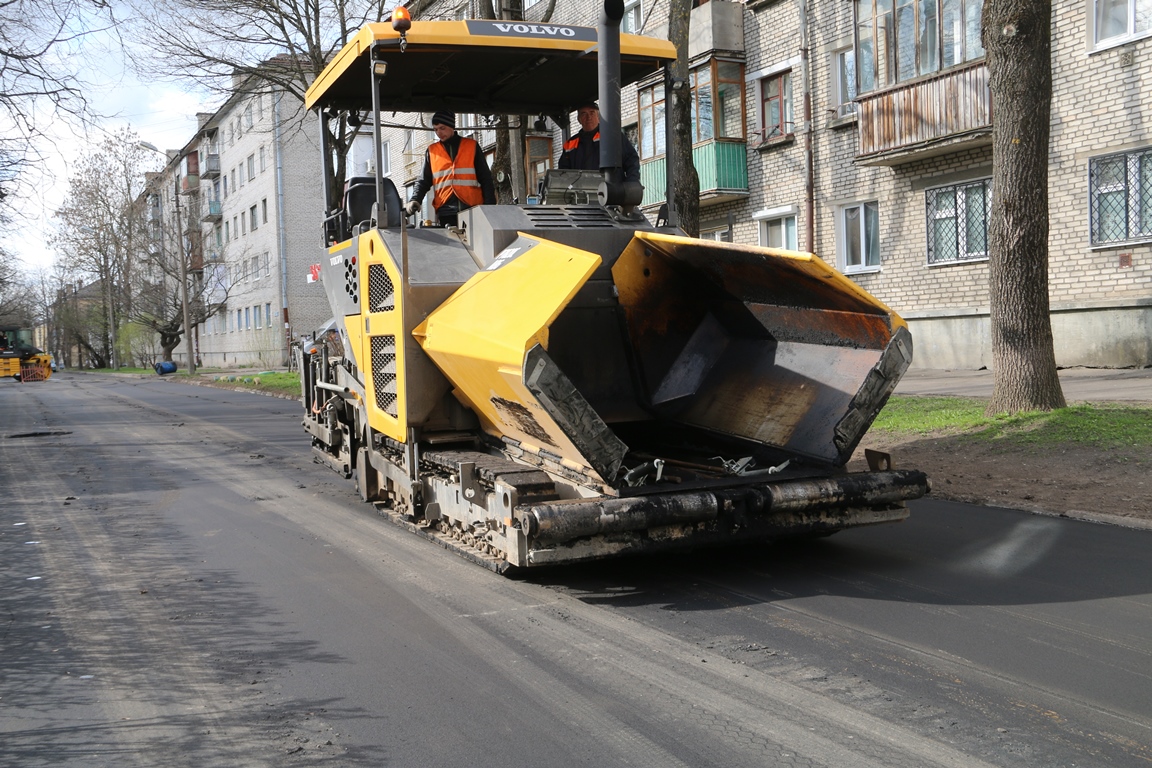 В Пскове продолжаются работы по ремонту улично-дорожной сети города -  Новости - Официальный сайт Псковской городской Думы