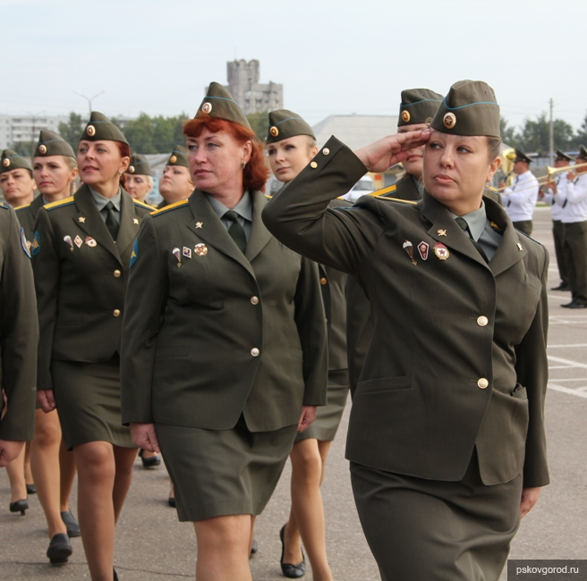 Псков 76. Псков дивизия. Батуро Татьяна Псков 76 дивизия. 76 Гвардейская десантно штурмовая дивизия город Псков. День 76 ДШД.