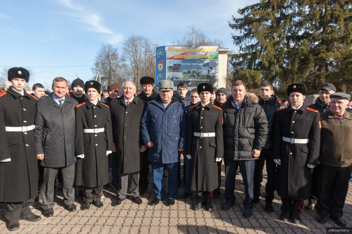 Траурный митинг прошел у памятника 6 роте в Черехе - Новости - Официальный  сайт Псковской городской Думы